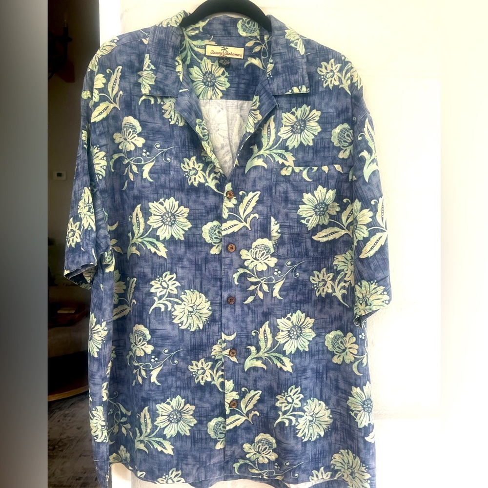 Tommy Bahama Floral Men’s Shirt